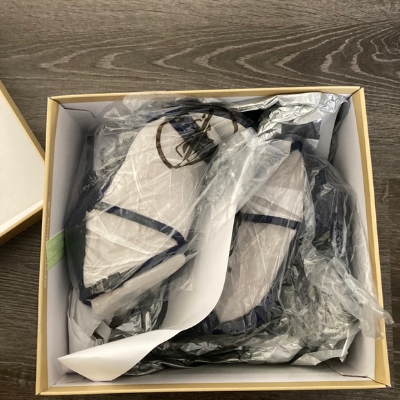 MK Antonia Sandal Heel - Picture 6 of 10